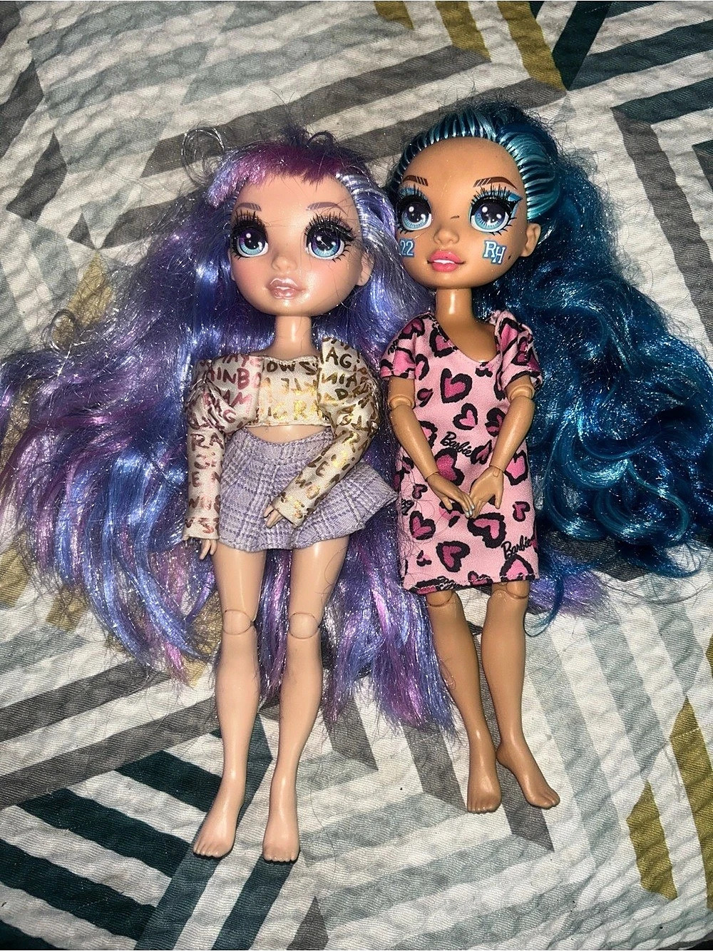 MGA Entertainment Two Fashion Dolls Pink & Blue